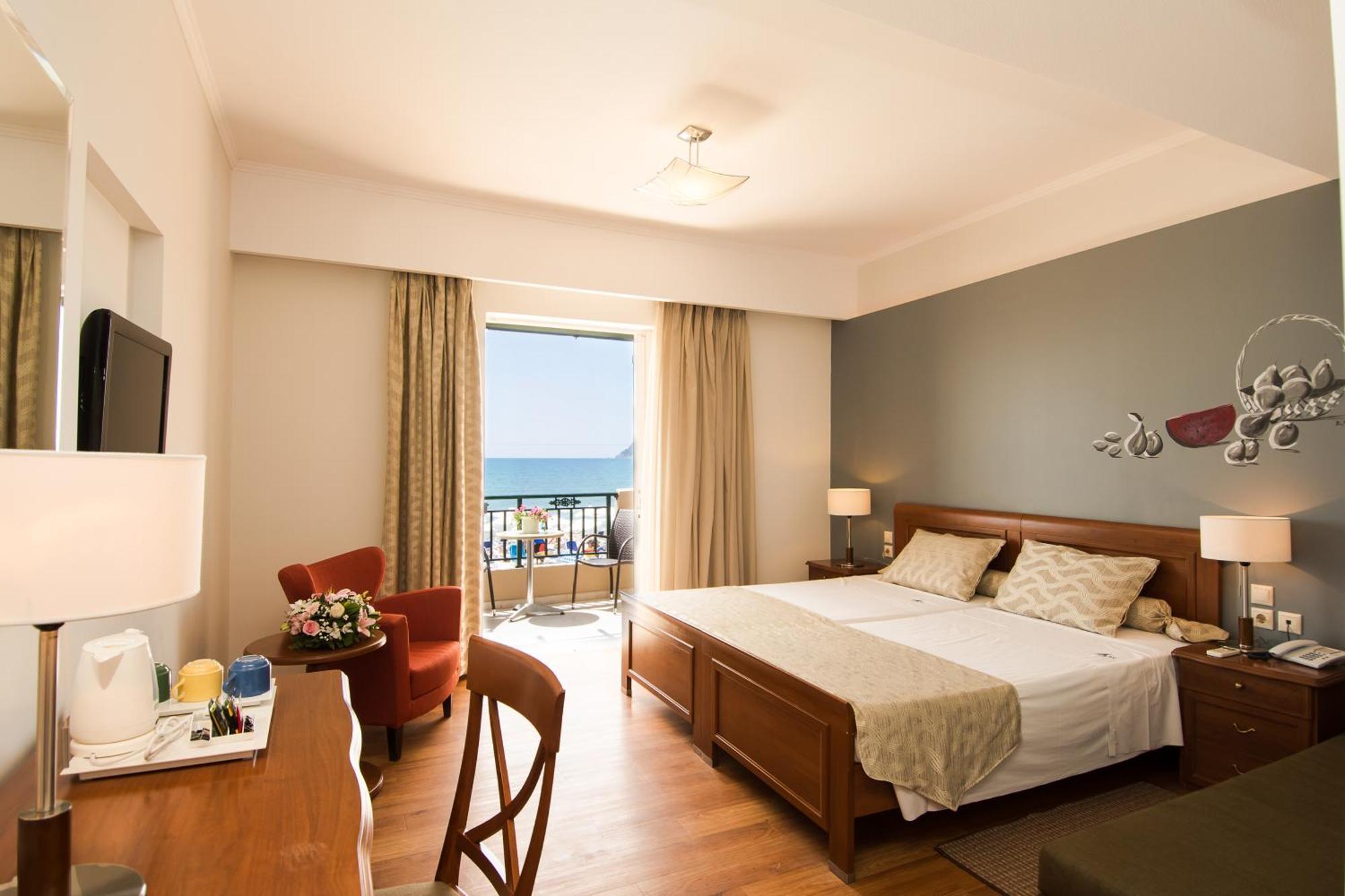 Mediterranean Beach Resort Лаганас Экстерьер фото