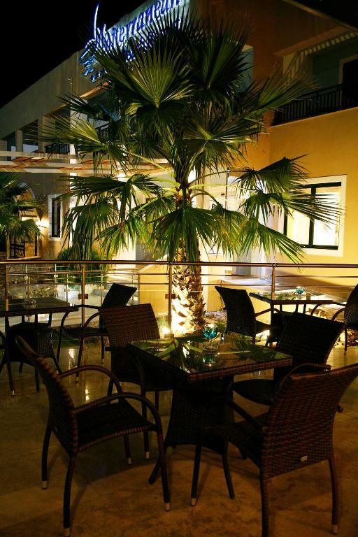 Mediterranean Beach Resort Лаганас Экстерьер фото