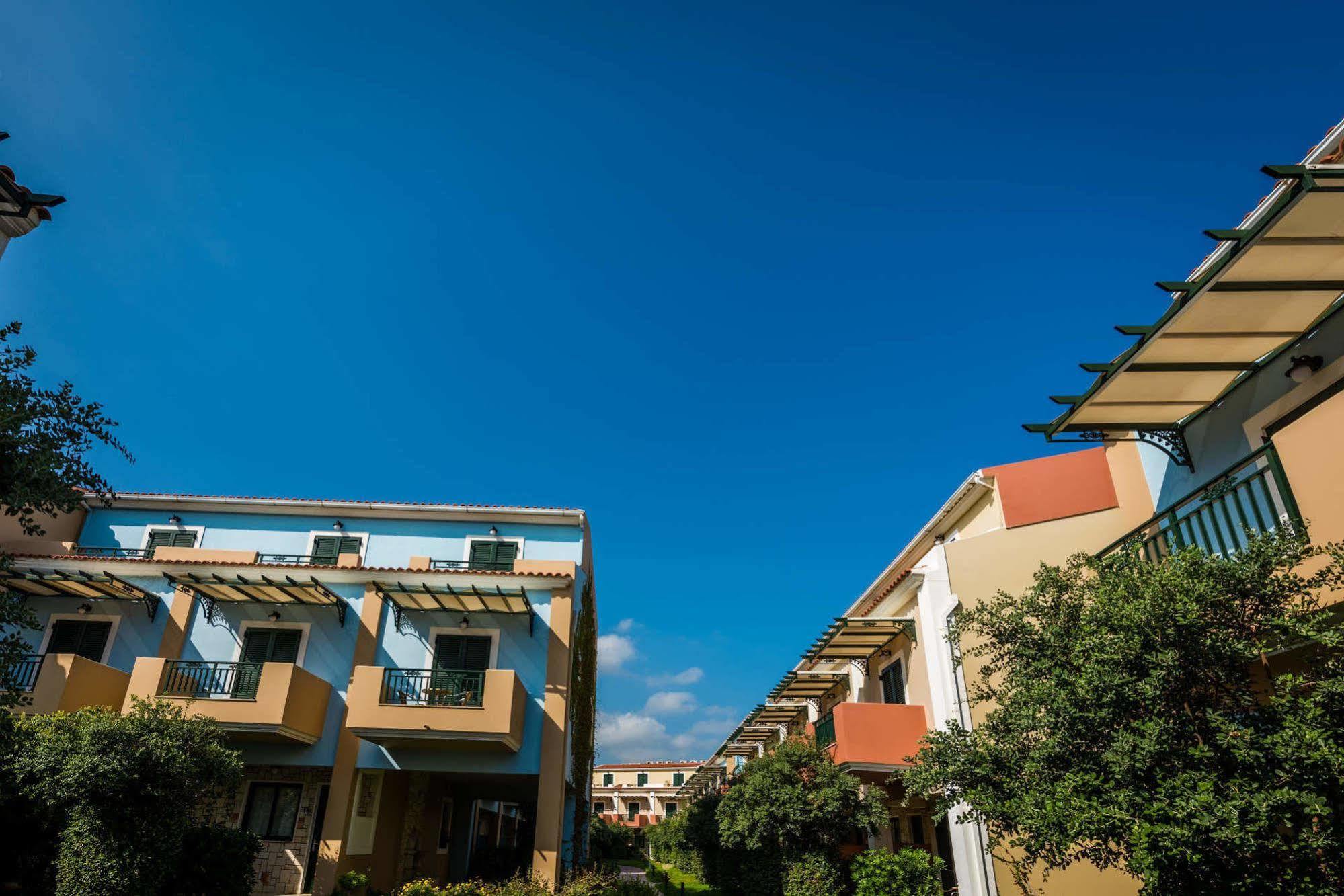 Mediterranean Beach Resort Лаганас Экстерьер фото